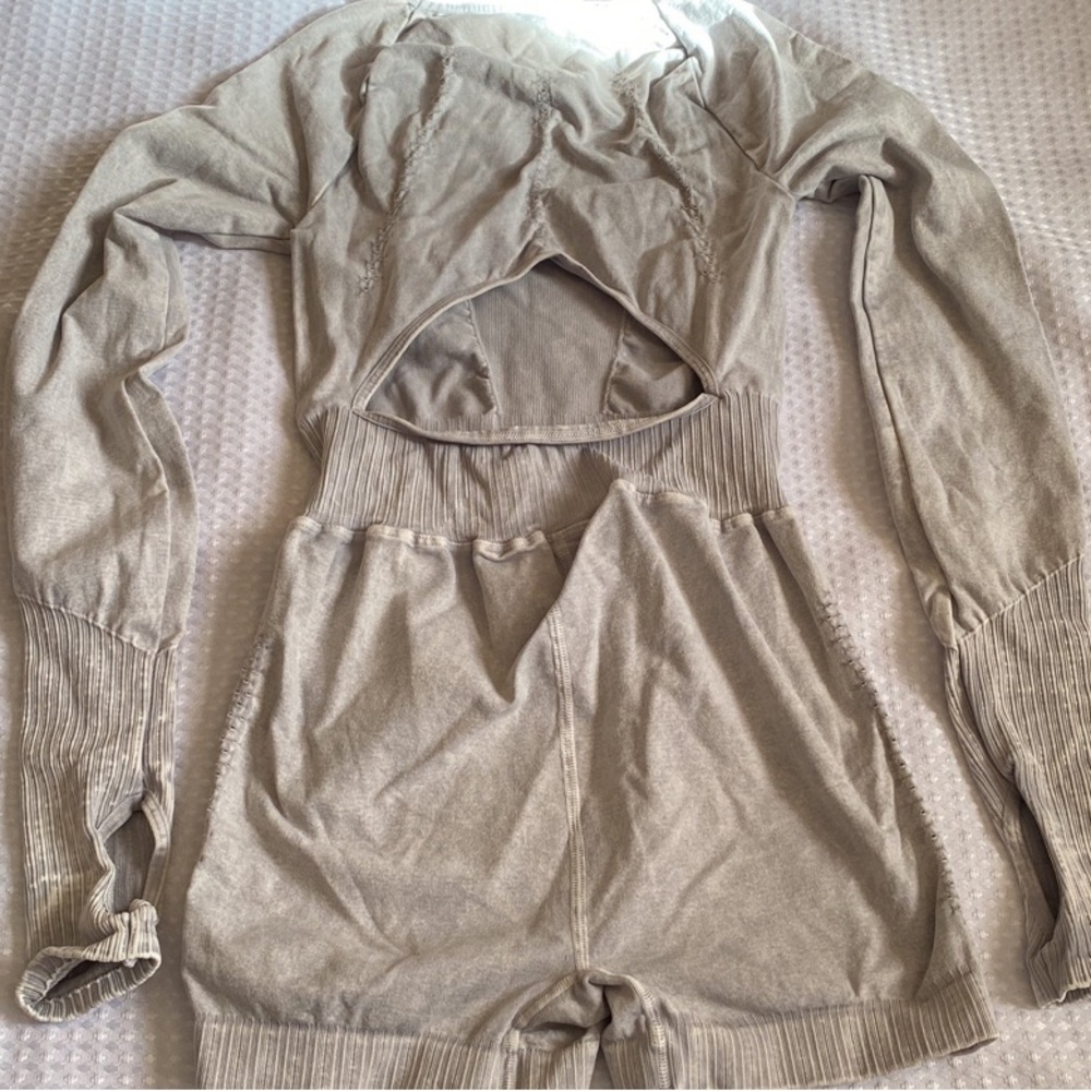 Free People Good Karma Long Sleeve Runsie XS/S NWOT - Picture 7 of 11